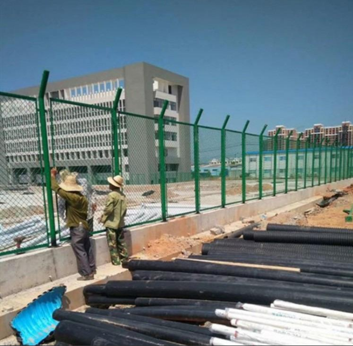 廠區鋼板網護欄工